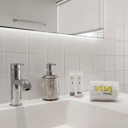 Vivi Homes -villa Carat Pool, Cinema, Golf & Terrace * Estepona