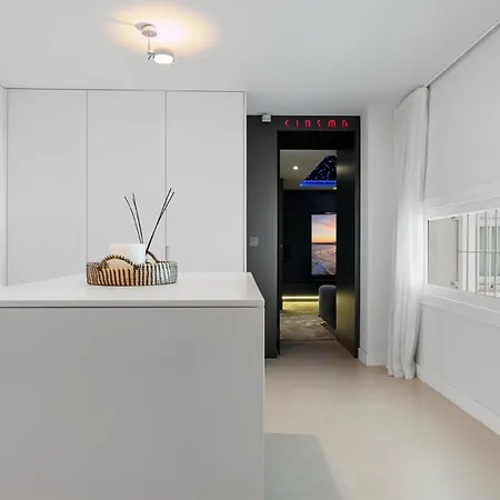 Villa Vivi Homes -villa Carat Pool, Cinema, Golf & Terrace Estepona