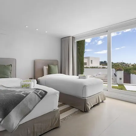 Vivi Homes -villa Carat Pool, Cinema, Golf & Terrace Villa