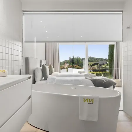Villa Vivi Homes -villa Carat Pool, Cinema, Golf & Terrace